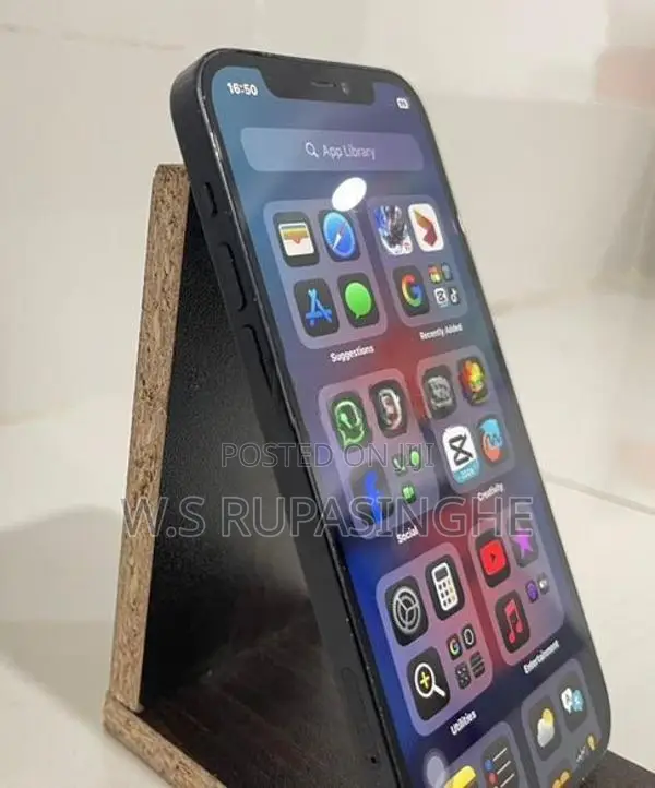 Apple iPhone 12 (Used)