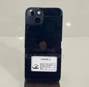 Apple iPhone 13 (Used)