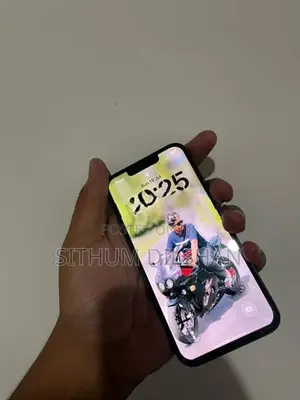 Apple iPhone 13 (Used)