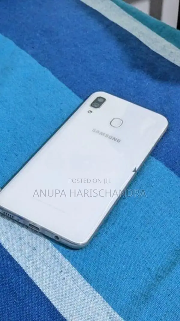 Samsung Galaxy A30 (Used)