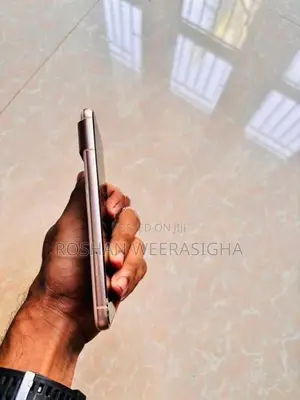 Google Pixel 8 Android 17 (Used)