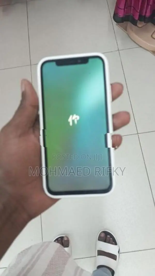 Apple iPhone XS (Used)