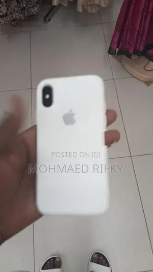 Apple iPhone XS (Used)