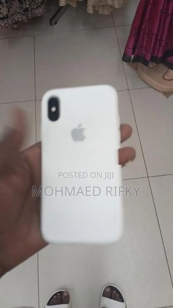 Apple iPhone XS (Used)
