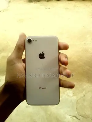 Apple iPhone 8 (Used)