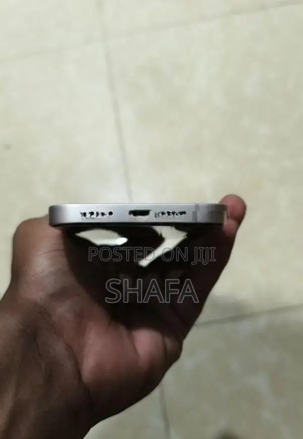 Apple iPhone 13 256GB (Used)