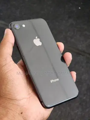 Apple iPhone 8 i phone (Used)