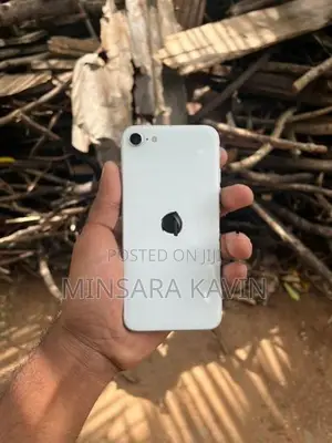 Apple iPhone SE 2 (Used)