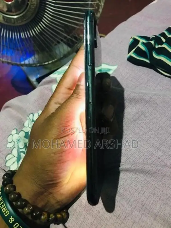 Apple iPhone XS Max (Used)