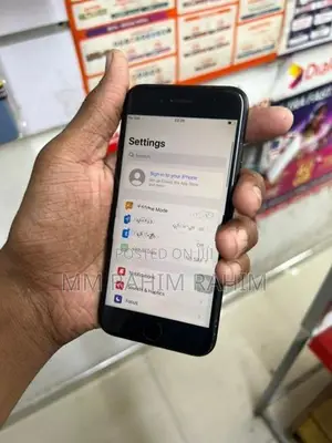 Apple iPhone 7 black (Used)