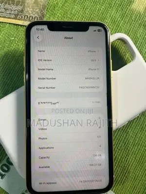 Apple iPhone 11 (Used)