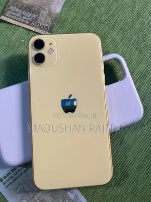 Apple iPhone 11 (Used)