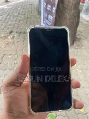 Apple iPhone 11 128GB (Used)