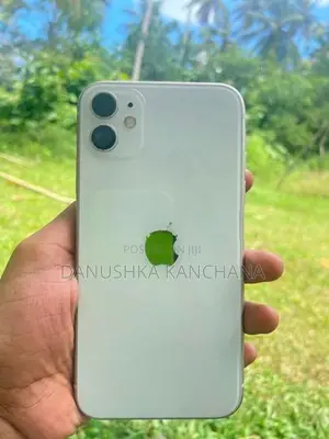 Apple iPhone 11 i phone (Used)