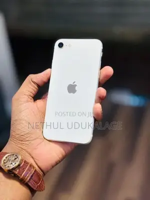 Apple iPhone SE 2 128GB (Used)
