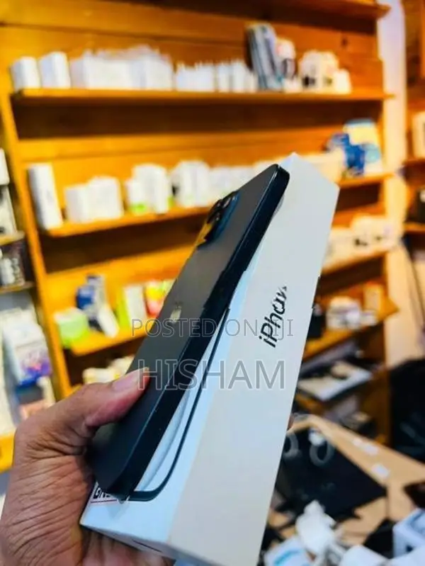 Apple iPhone 15 128GB (Used)