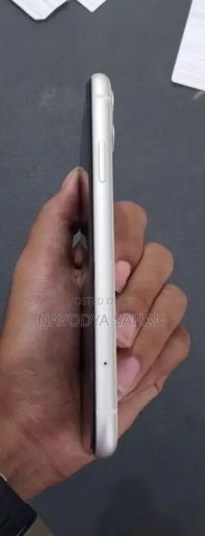 Apple iPhone 11 (Used)