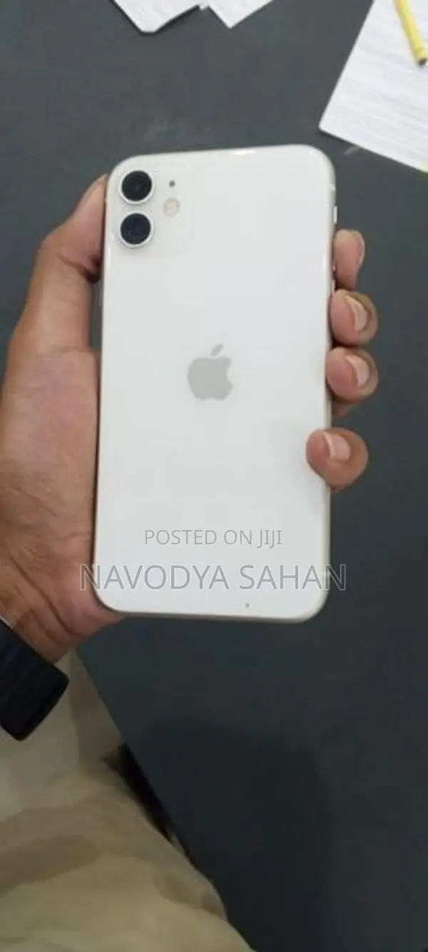 Apple iPhone 11 (Used)
