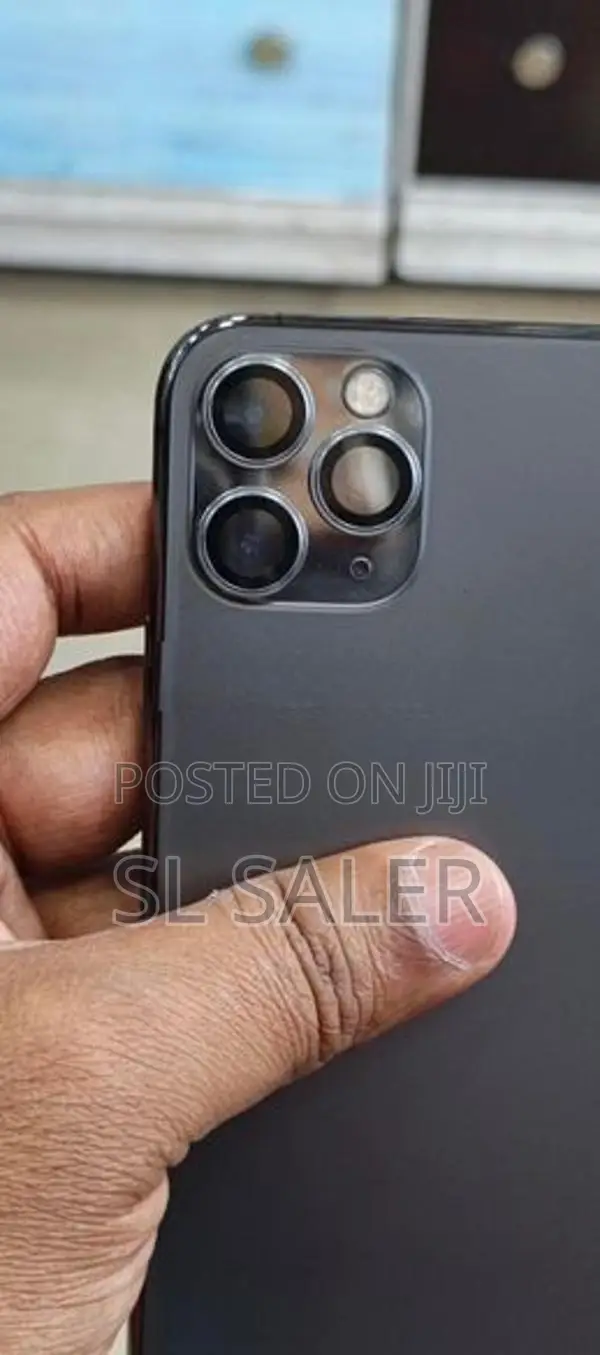 Apple iPhone 11 Pro 256GB (Used)