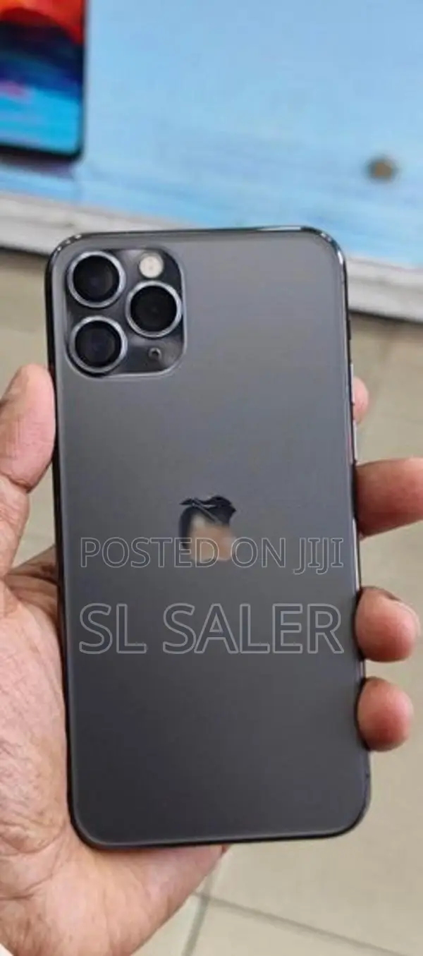 Apple iPhone 11 Pro 256GB (Used)