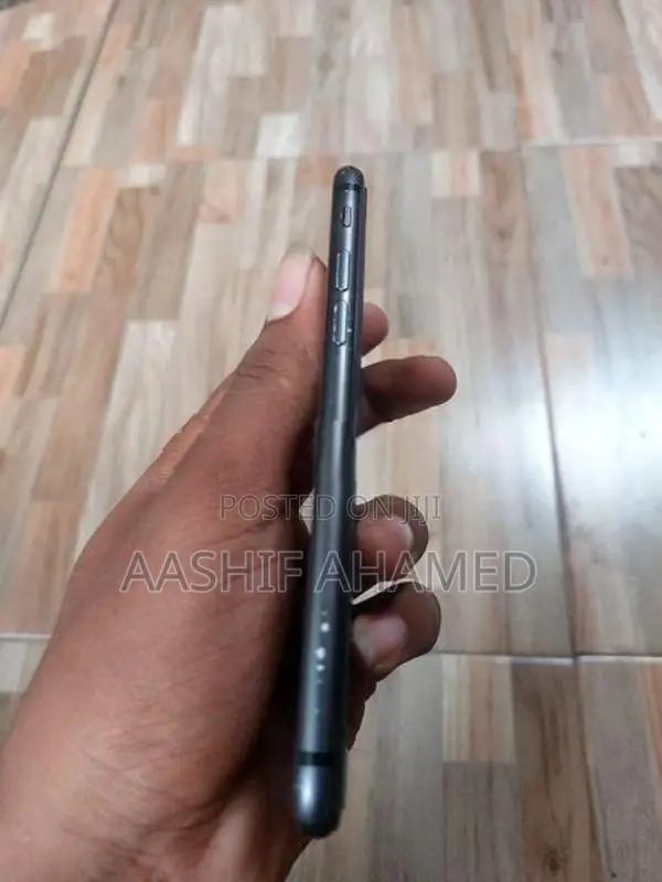 Apple iPhone 8 256GB (Used)