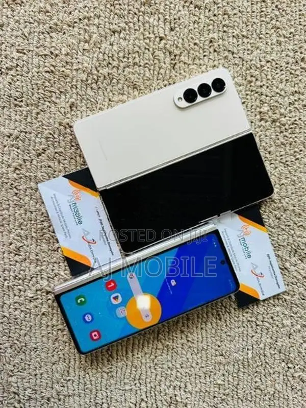 Samsung Galaxy Z Fold3 256GB (Used)