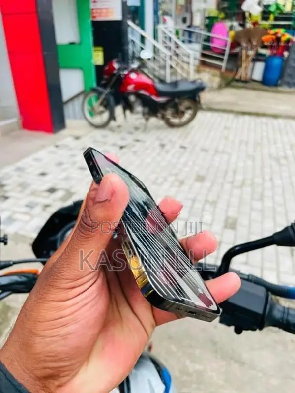 Apple iPhone 12 Pro (Used)