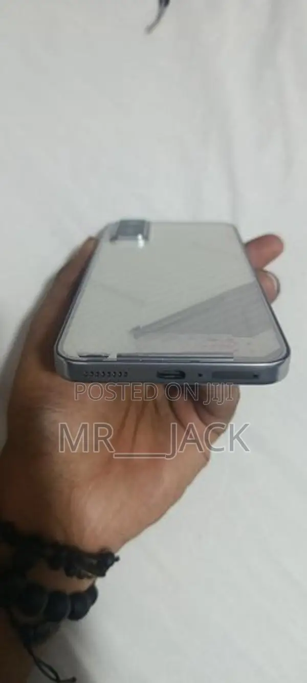Infinix Hot 60 Pro+ 5G (Used)