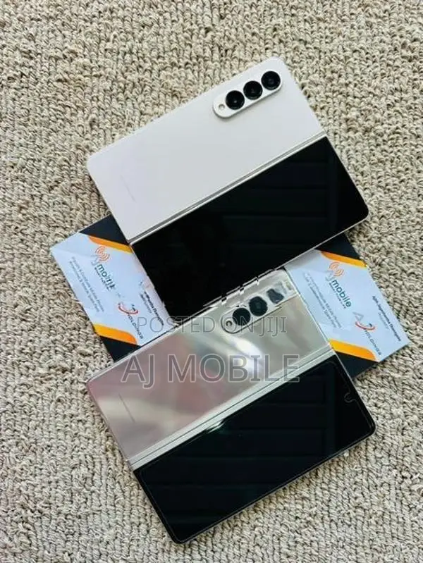 Samsung Galaxy Z Fold3 256GB (Used)