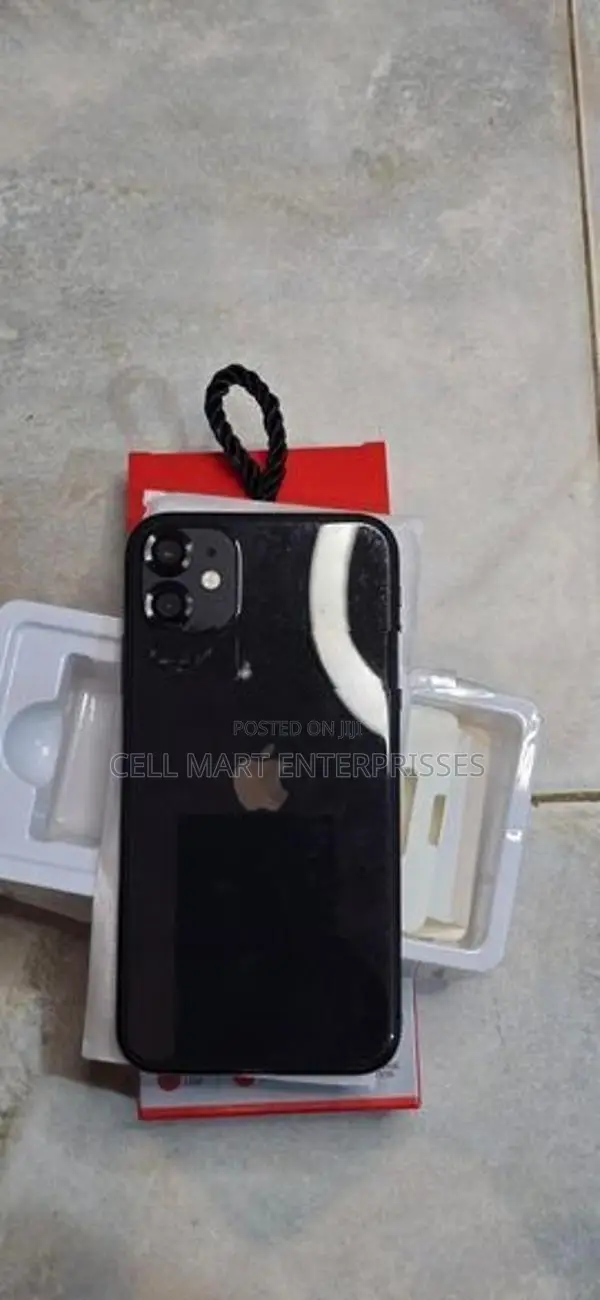 Apple iPhone 11 (Used)
