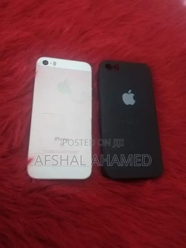 Apple iPhone SE (Used)