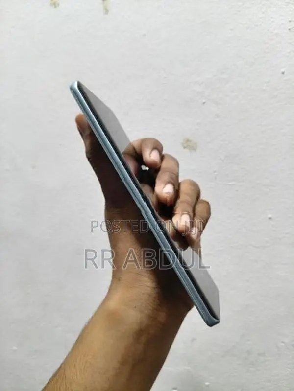 Vivo V40 5G (Used)