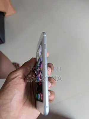 Apple iPhone 8 (Used)