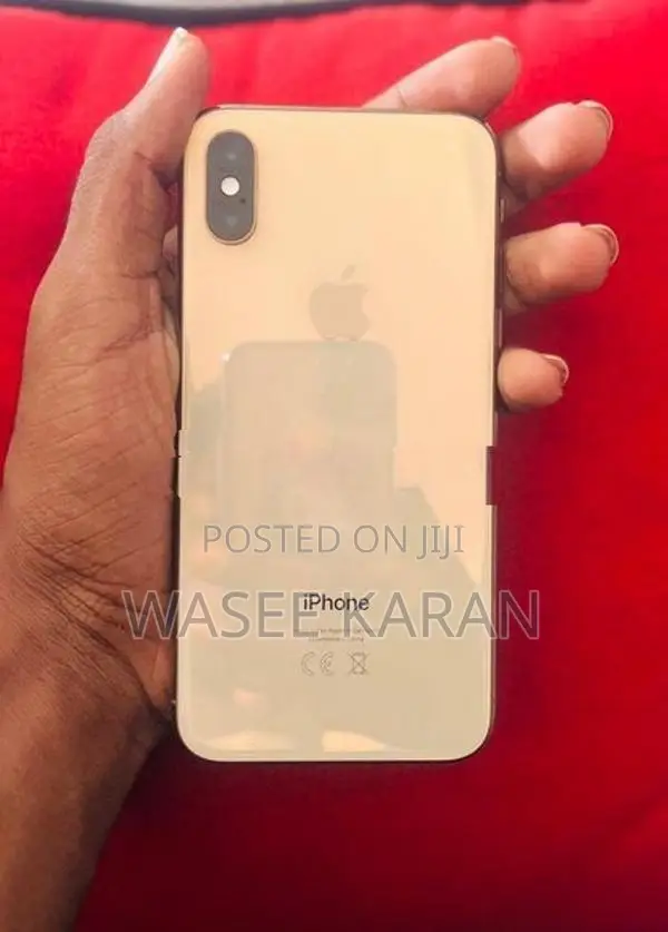 Apple iPhone XS (Used)