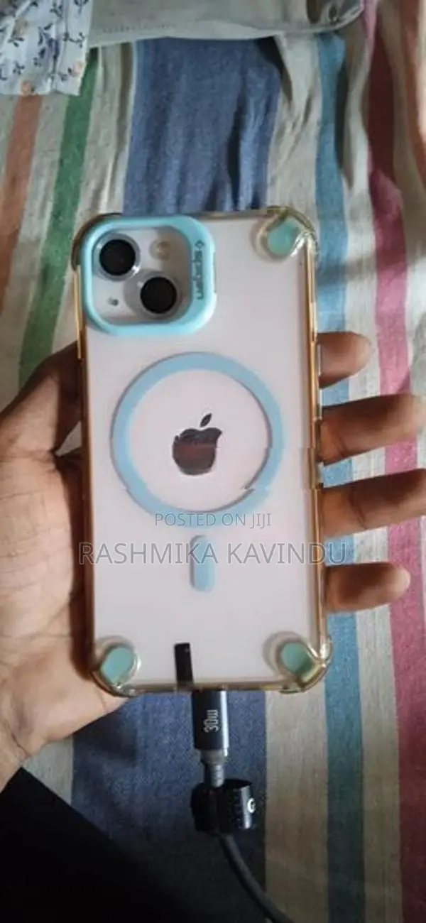 Apple iPhone 13 (Used)