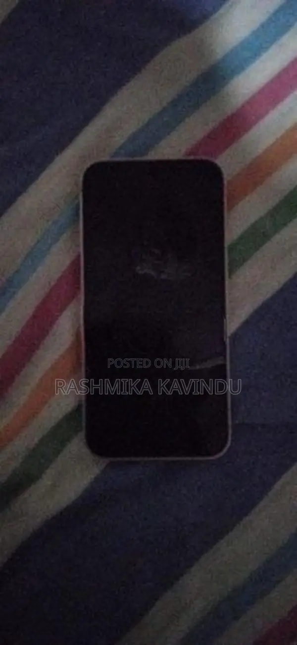 Apple iPhone 13 (Used)