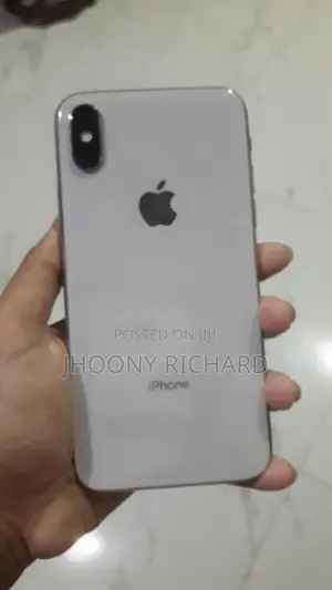Apple iPhone XS (Used)