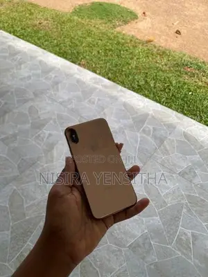 Apple iPhone XS (Used)