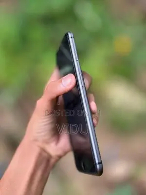 Apple iPhone 8 Plus (Used)