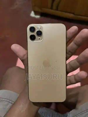 Apple iPhone 11 Pro Max Gold (Used)