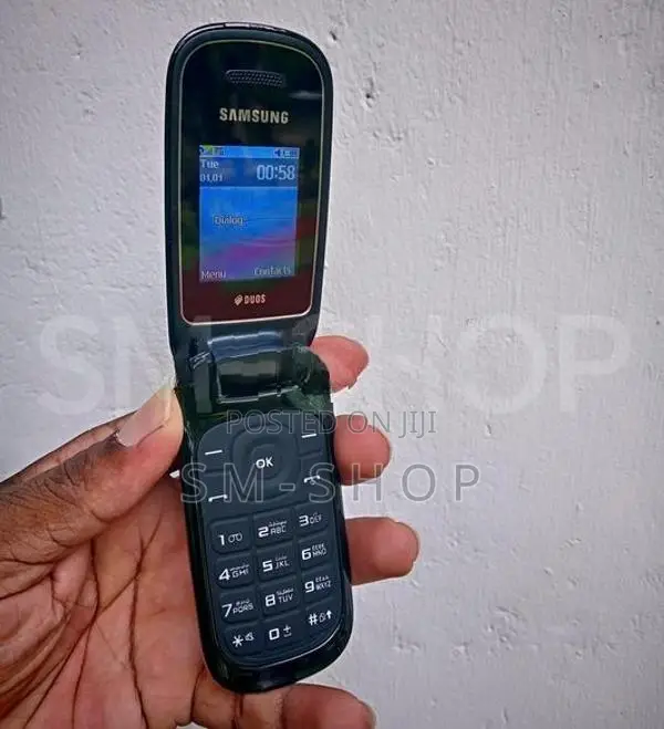 Samsung E1272 (Used)