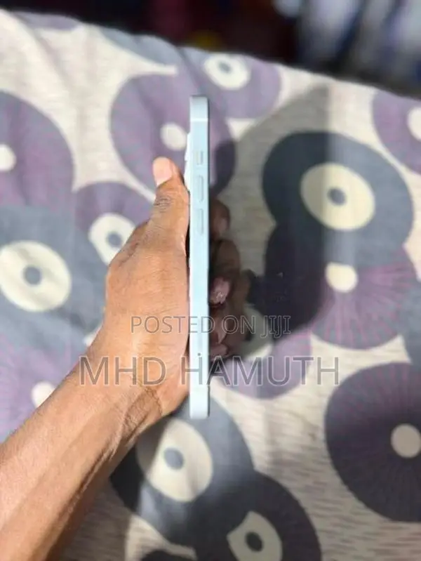 Apple iPhone 14 (Used)