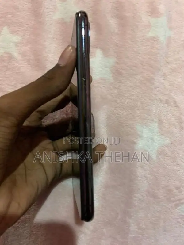 Apple iPhone X (Used)