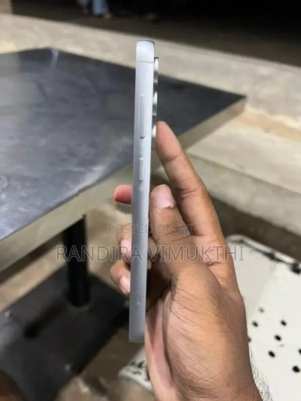 Samsung Galaxy S23 FE (Used)