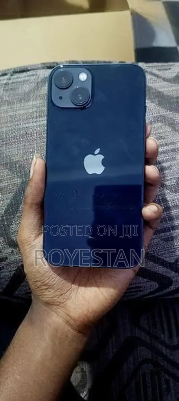 Apple iPhone 13 (Used)