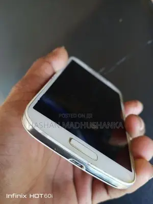 Samsung Galaxy S4 (Used)