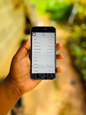Apple iPhone SE 2 (Used)