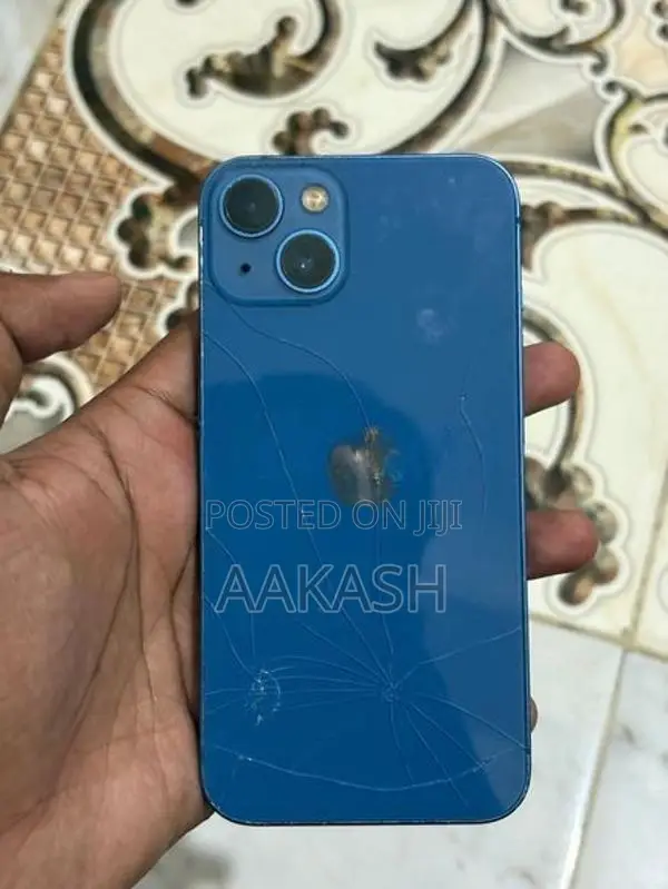 Apple iPhone 13 (Used)
