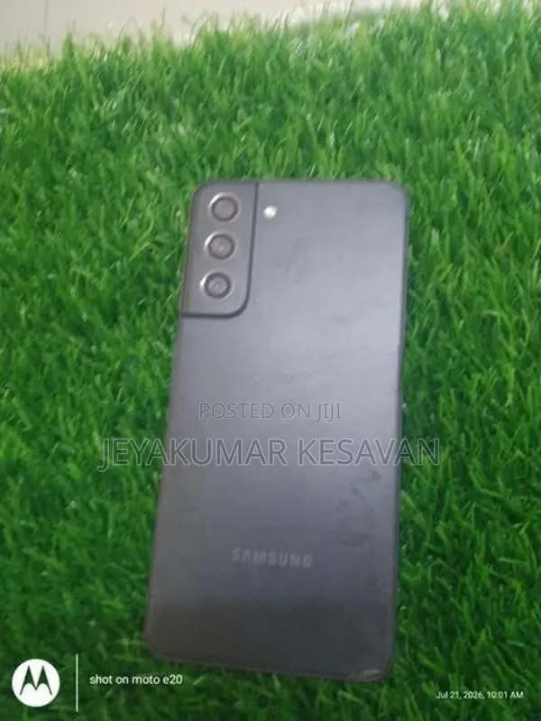 Samsung Galaxy S21 FE (Used)