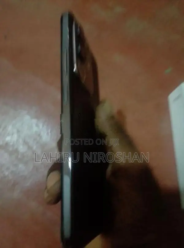 Vivo Y29 (Used)